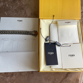 フェンディ(FENDI)の【美品】FENDI ネックレス　箱、袋付き(ネックレス)