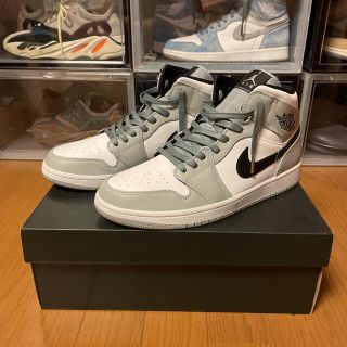 ナイキ(NIKE)の【極美品】エアジョーダン MID ライトスモークグレー(スニーカー)