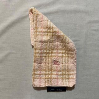 バーバリー(BURBERRY)のバーバリー　タオルハンカチ　中古品　ピンクチェック　ホース刺繍　#1121(ハンカチ)