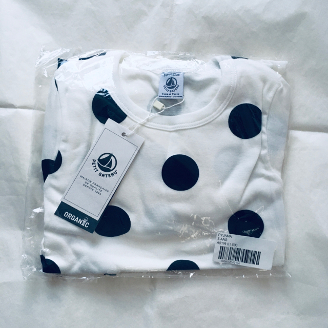 PETIT BATEAU(プチバトー)の専用 おまとめ  新品 プチバトー 5ans 12ans  キッズ/ベビー/マタニティのキッズ服女の子用(90cm~)(パジャマ)の商品写真