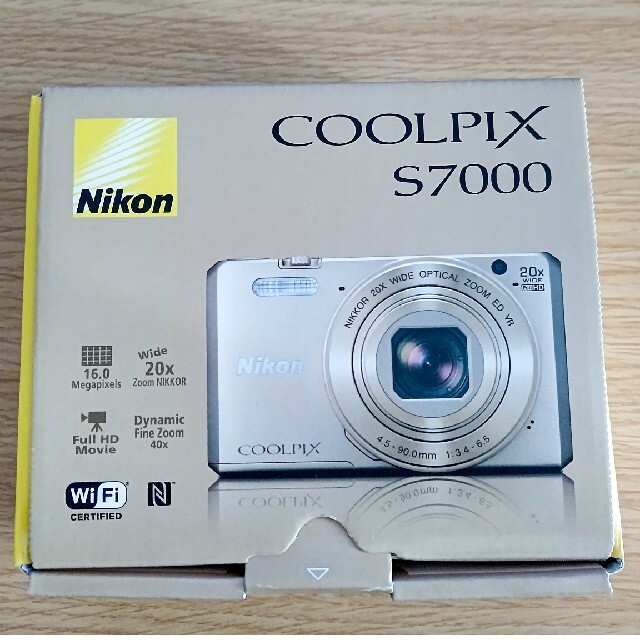 Nikon(ニコン)の★Nikon COOLPIX S7000 ゴールド 美品★ スマホ/家電/カメラのカメラ(コンパクトデジタルカメラ)の商品写真