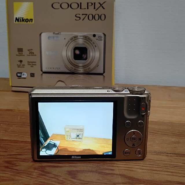 Nikon(ニコン)の★Nikon COOLPIX S7000 ゴールド 美品★ スマホ/家電/カメラのカメラ(コンパクトデジタルカメラ)の商品写真