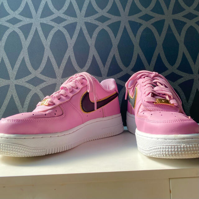 NIKE(ナイキ)のNIKE  ナイキ　AIR FORCE 1  エアフォース スニーカー レディースの靴/シューズ(スニーカー)の商品写真