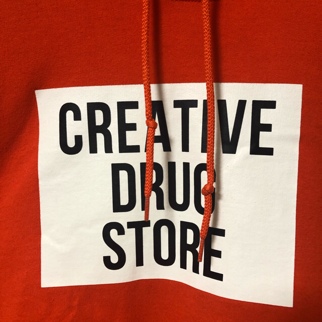 Creative drug store ロゴ パーカー  Mサイズ