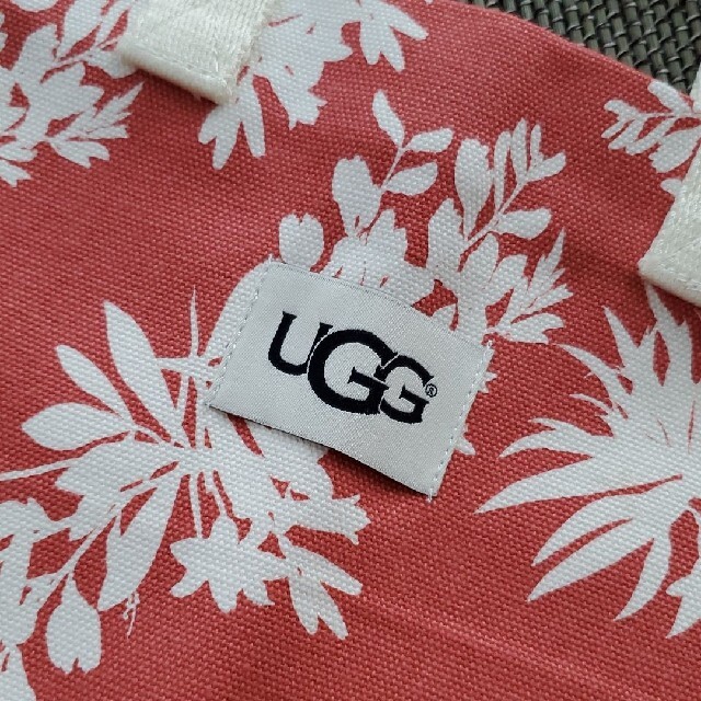 UGG(アグ)のアグ☆UGG ノベルティー バッグ 【非売品】 レディースのバッグ(トートバッグ)の商品写真