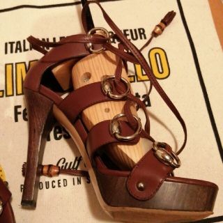 グッチ 靴下 サンダル(レディース)の通販 21点 | Gucciのレディースを