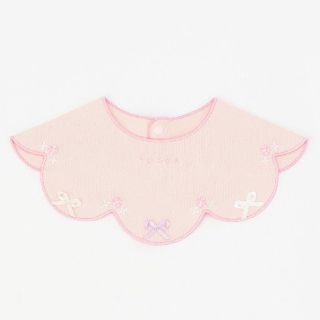 トッカ(TOCCA)の新品 TOCCA BAMBINI スカラップリボン ビブ ピンク系 スタイ(ベビースタイ/よだれかけ)