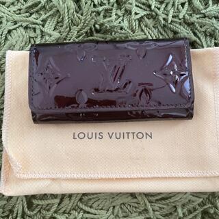 ルイヴィトン(LOUIS VUITTON)の美品★正規品　ルイヴィトン　ヴェルニ　キーケース(キーケース)