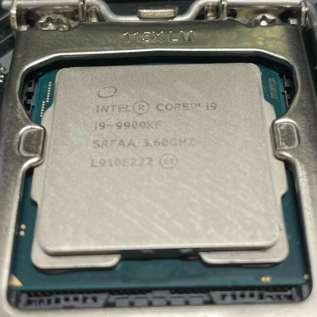 Intel i9 9900KF + Asrock Phantom Gamingスマホ/家電/カメラ