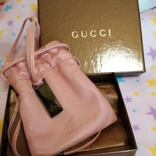 グッチ(Gucci)のグッチ★未使用★ネックレス？御守袋？少し変わった個性的な商品(ネックレス)