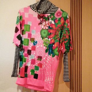 デシグアル(DESIGUAL)のDesigual★ピンクの可愛いシャツ★SからMの方に★(カットソー(半袖/袖なし))