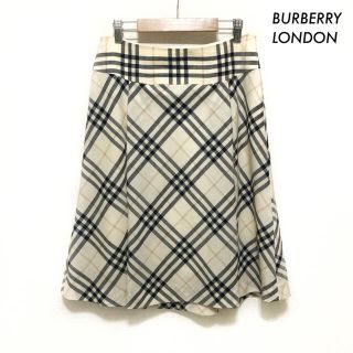 バーバリー(BURBERRY)のBURBERRY LONDON バーバリーロンドン★ノバチェック柄ひざ丈スカート(ひざ丈スカート)