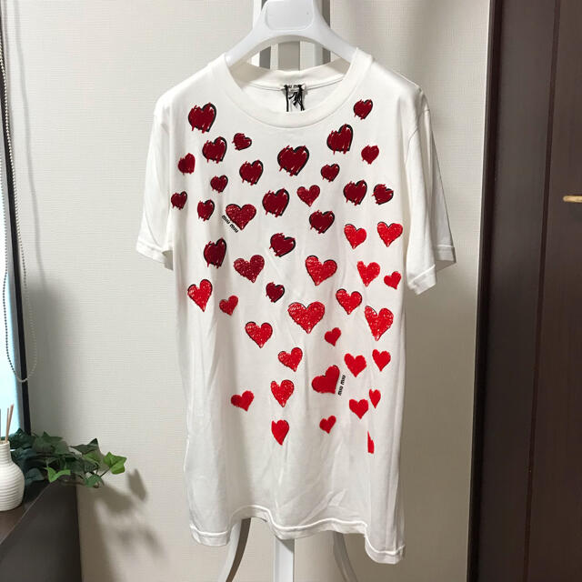 miumiu heart collar T shirt.