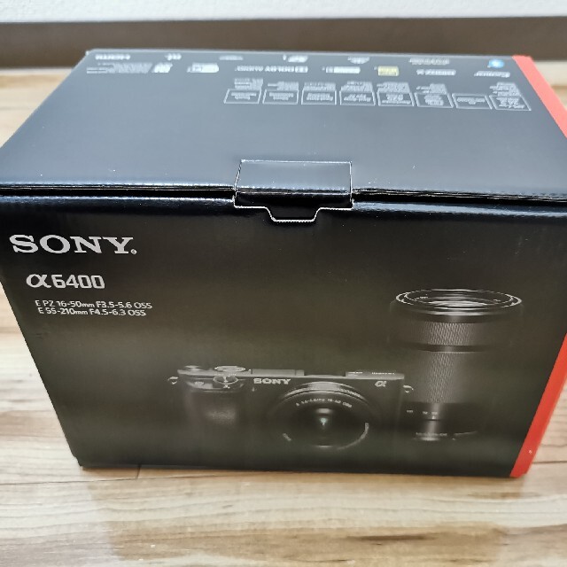 SONY(ソニー)のSONY ミラーレス一眼 α6400 ボディ 純正バッテリー スマホ/家電/カメラのカメラ(ミラーレス一眼)の商品写真