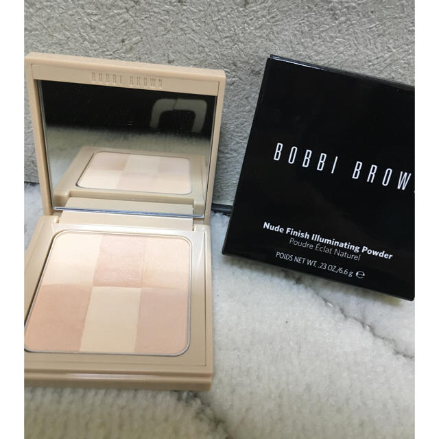 BOBBI BROWN(ボビイブラウン)のフェイスパウダー コスメ/美容のベースメイク/化粧品(フェイスパウダー)の商品写真