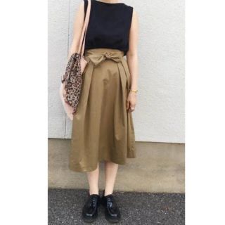 ザラ(ZARA)のZARA ミディ丈スカート (ひざ丈スカート)