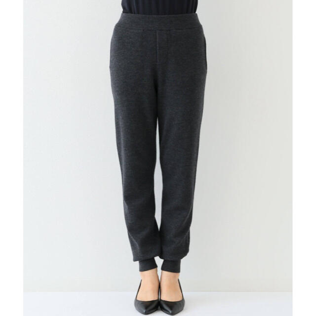 L'Appartement DEUXIEME CLASSE(アパルトモンドゥーズィエムクラス)の★新品★AP STUDIO SCENTOF Knit jogger パンツ レディースのパンツ(その他)の商品写真