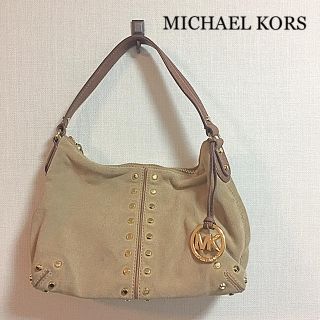 マイケルコース(Michael Kors)のマイケルコース⭐︎冬素材のハンドバッグ(ハンドバッグ)