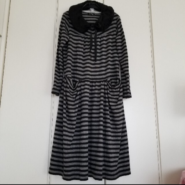 tricot COMME des GARCONS/ティペット付きニットワンピース 定期入れの