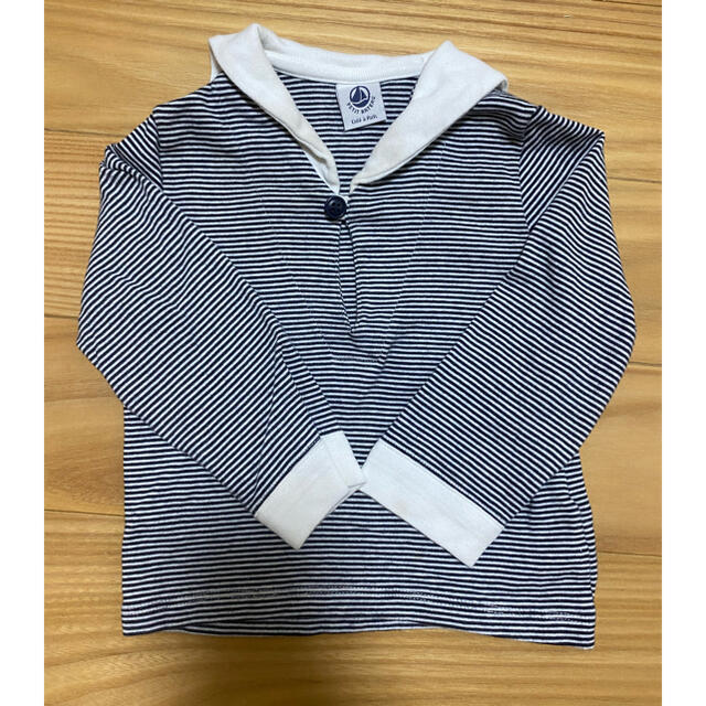 PETIT BATEAU(プチバトー)のPETIT BATEAU☆ロンT&カーデのセット売り！ キッズ/ベビー/マタニティのベビー服(~85cm)(シャツ/カットソー)の商品写真