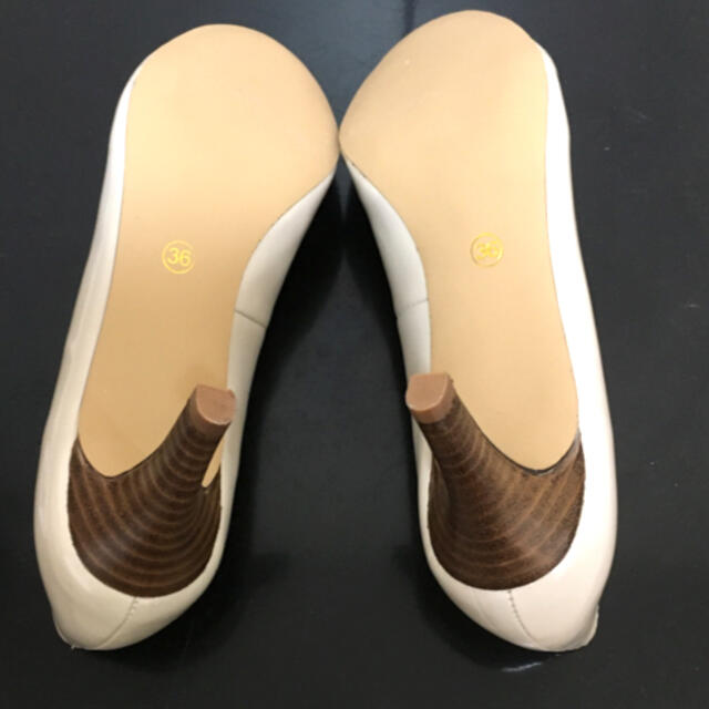 レディースパンプス　新品未使用　サイズ36（23㎝） レディースの靴/シューズ(ハイヒール/パンプス)の商品写真