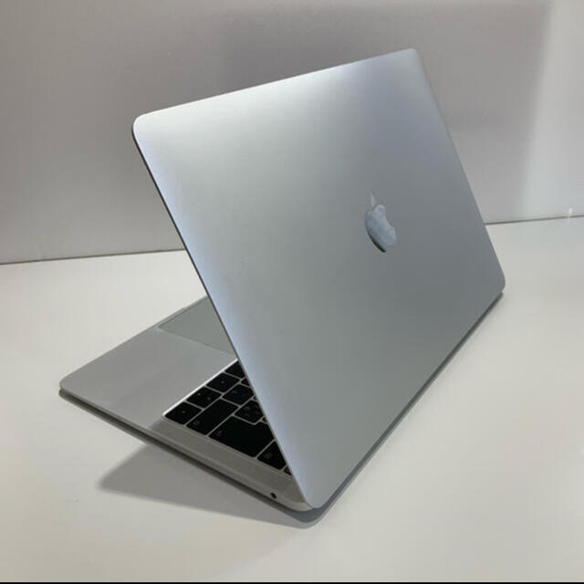 Apple MacBook Air 2019/13インチ/ 256GB