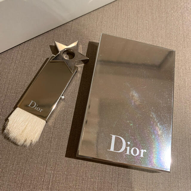 Dior(ディオール)のDior ハイライト チーク最後の値下げ コスメ/美容のベースメイク/化粧品(フェイスカラー)の商品写真