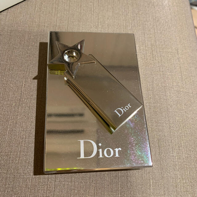 Dior(ディオール)のDior ハイライト チーク最後の値下げ コスメ/美容のベースメイク/化粧品(フェイスカラー)の商品写真