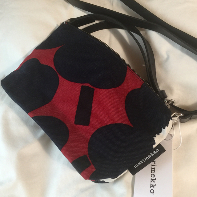 marimekko(マリメッコ)の⭐️新品タグ付きマリメッコ 新作人気ショルダーバック  レディースのバッグ(ショルダーバッグ)の商品写真