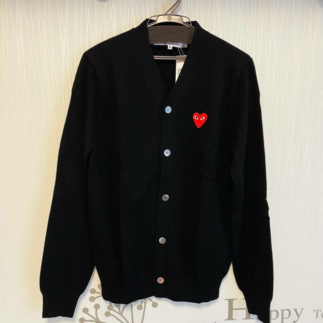 COMME des GARCONS(コムデギャルソン)の《再入荷》COMME des GARCONS  Play ハートロゴカーディガン メンズのトップス(カーディガン)の商品写真