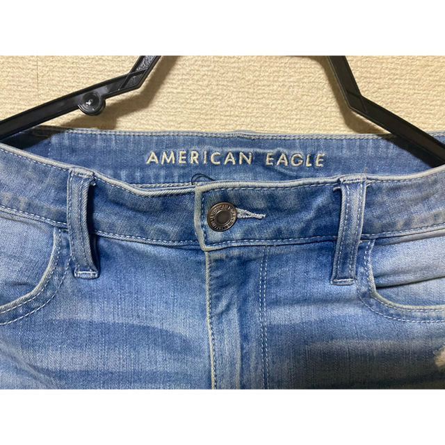 American Eagle(アメリカンイーグル)のアメリカンイーグル　ダメージデニムパンツ メンズのパンツ(デニム/ジーンズ)の商品写真