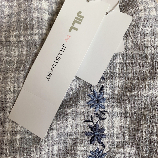 JILL by JILLSTUART(ジルバイジルスチュアート)の新品未使用タグ付きJILL by JILLSTUART ツイードスカート　ブルー レディースのスカート(ひざ丈スカート)の商品写真