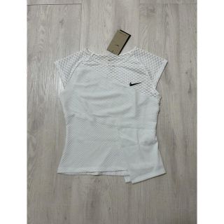 ナイキ(NIKE)のしい様　ナイキ　トップス　White  US-S(ウェア)