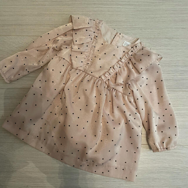 ZARA KIDS(ザラキッズ)のZara baby ワンピース　ドット  ピンク キッズ/ベビー/マタニティのベビー服(~85cm)(ワンピース)の商品写真