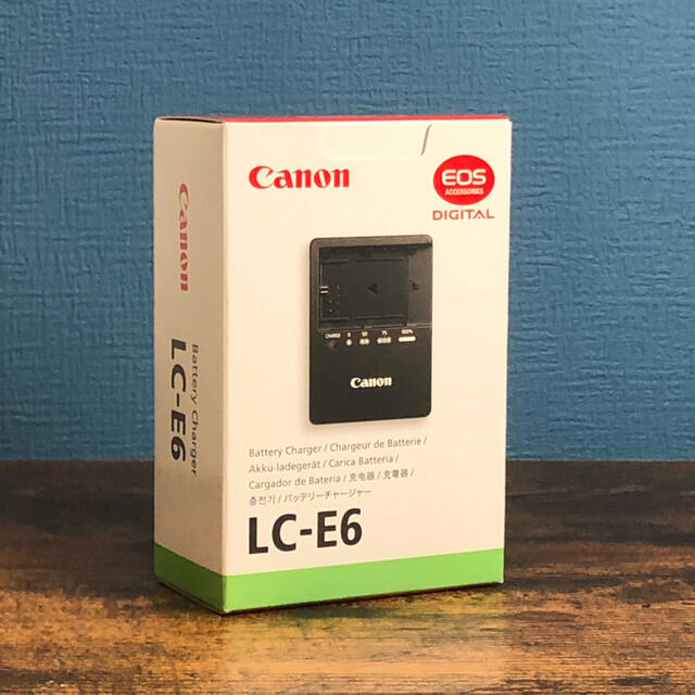 Canon(キヤノン)のCanon バッテリーチャージャー LC-E6 キャノン スマホ/家電/カメラのカメラ(その他)の商品写真