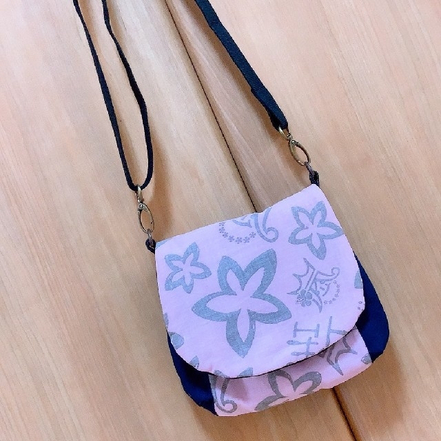 嵐(アラシ)の【jun様専用】嵐リメイク☆サコッシュ🍀お弁当袋🍀ミニバック エンタメ/ホビーのタレントグッズ(アイドルグッズ)の商品写真