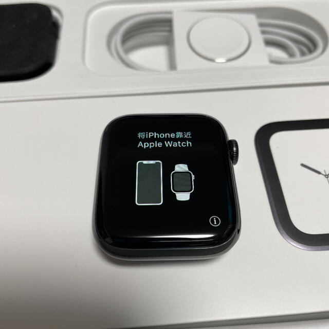 Apple(アップル)の【美品】Apple Watch 4 ステンレススチール44mm セルラーモデル メンズの時計(腕時計(デジタル))の商品写真
