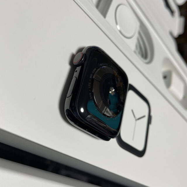 Apple(アップル)の【美品】Apple Watch 4 ステンレススチール44mm セルラーモデル メンズの時計(腕時計(デジタル))の商品写真