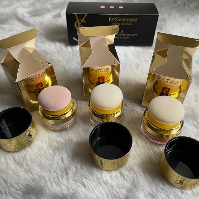 Yves Saint Laurent Beaute(イヴサンローランボーテ)のYves Saint Laurent  ミニ トゥッシュ ブラッシュ チーク コスメ/美容のベースメイク/化粧品(チーク)の商品写真