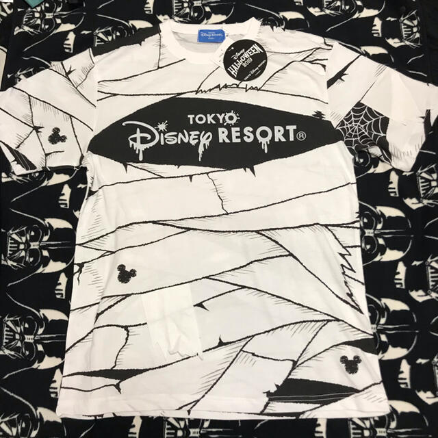 Disney(ディズニー)のディズニーハロウィン　Ｔシャツ　包帯柄　新品 メンズのトップス(Tシャツ/カットソー(半袖/袖なし))の商品写真