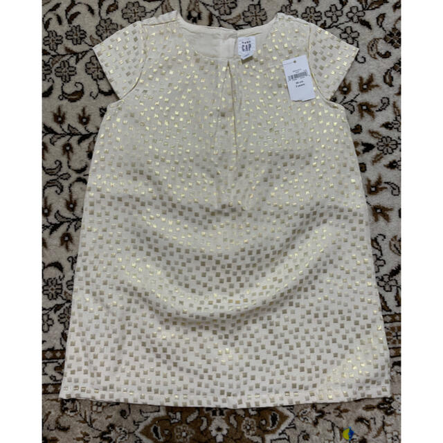 babyGAP(ベビーギャップ)の未使用　ベビーギャップ  ワンピース キッズ/ベビー/マタニティのキッズ服女の子用(90cm~)(ワンピース)の商品写真