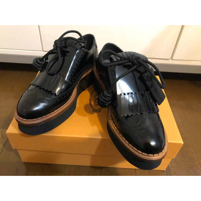 TOD'S(トッズ)のトッズ　ジュース　ローファー レディースの靴/シューズ(ローファー/革靴)の商品写真