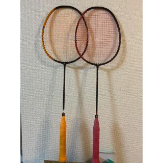 ヨネックス(YONEX)のASTROX SMASH アストロクス　バドミントンラケット　2本セット(バドミントン)