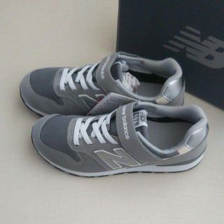 ニューバランス(New Balance)の24cm☆ニューバランス・キッズスニーカー　YV996 　グレー　レディース(スニーカー)