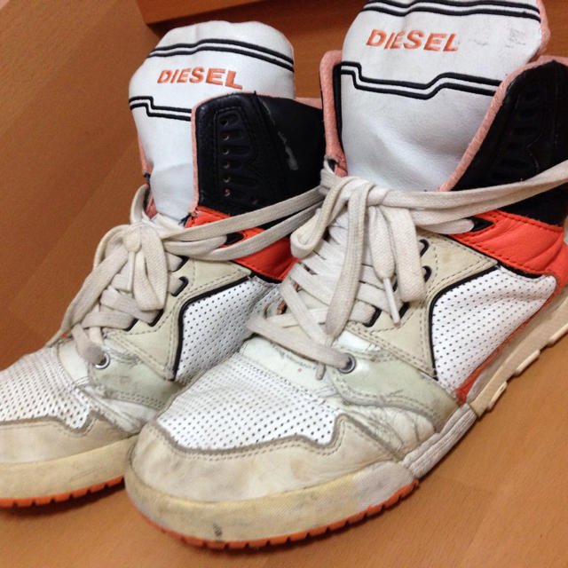 DIESEL(ディーゼル)のDIESEL ハイカットスニーカー メンズの靴/シューズ(スニーカー)の商品写真