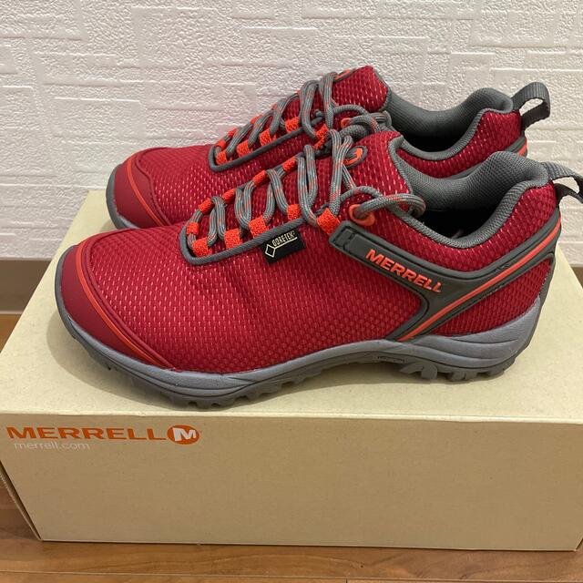 MERRELL(メレル)のミポリンさん専用⭐︎メレル（トレッキングシューズ） スポーツ/アウトドアのアウトドア(登山用品)の商品写真