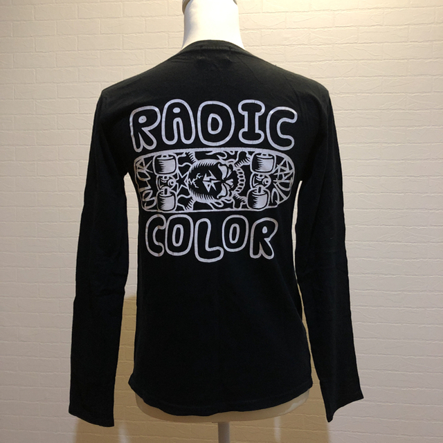 RADICCOLOR ブラック　ロンT ロゴ T 長袖 レディースのトップス(Tシャツ(長袖/七分))の商品写真