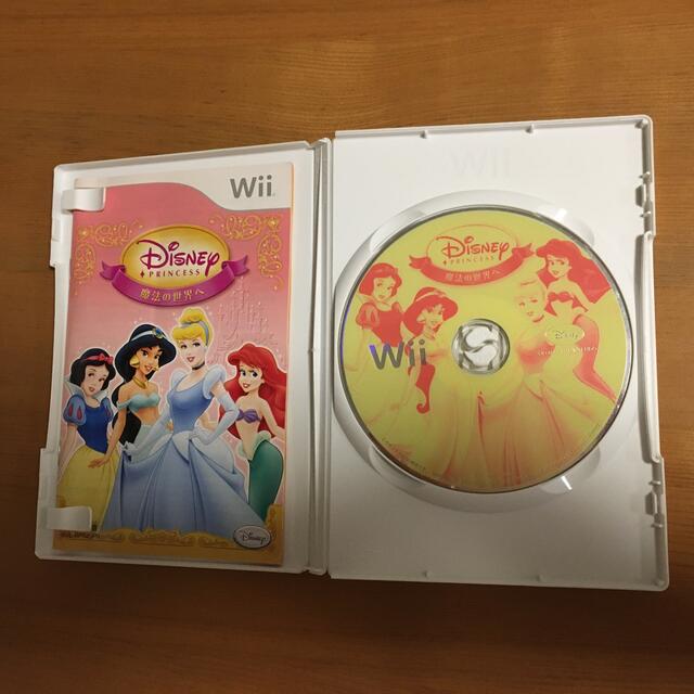 Disney(ディズニー)のディズニープリンセス 魔法の世界へ Wii エンタメ/ホビーのゲームソフト/ゲーム機本体(家庭用ゲームソフト)の商品写真