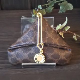 celine - セリーヌ コインケース サークルロゴ 折りたたみ 三角の通販 ...