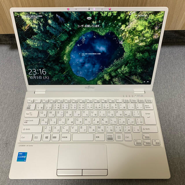 PC/タブレット【ほぼ新品】富士通　LIFEBOOK UH08/E3 第11世代 core i3